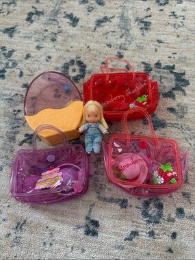 Strawberry Shortcake Dolls and Bag